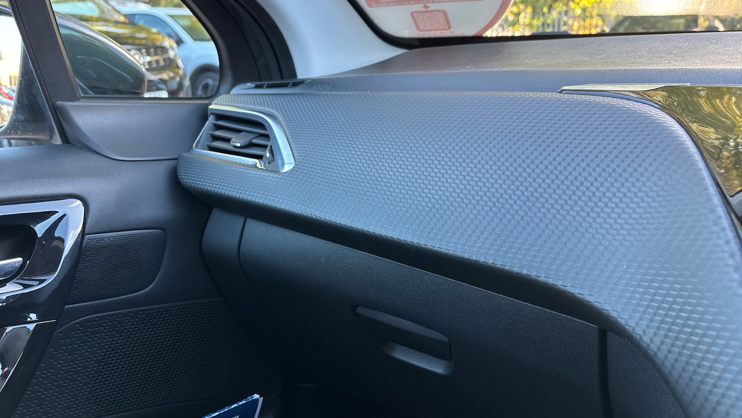Used Peugeot 208 2019 for sale - 76374605: Photo 28