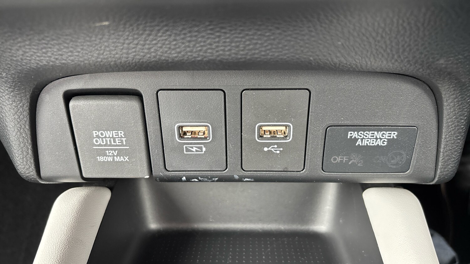 Used Honda Jazz 2021 for sale - 76354930: Photo 27