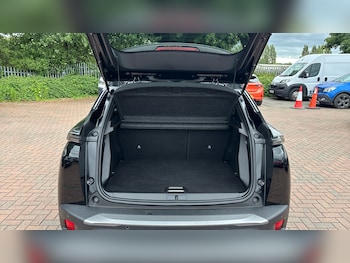 Used Peugeot 2008 2024 for sale - 78857877: Photo