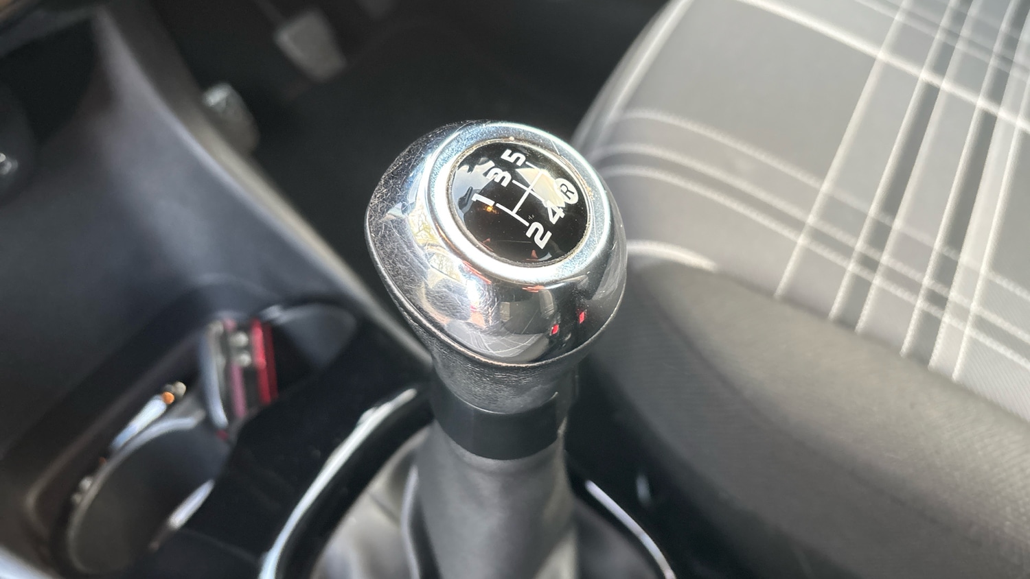 Used Peugeot 108 2017 for sale - 76835310: Photo 13