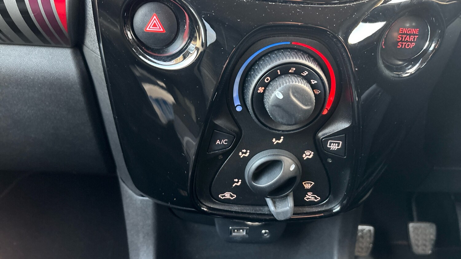 Used Peugeot 108 2017 for sale - 76835310: Photo 26