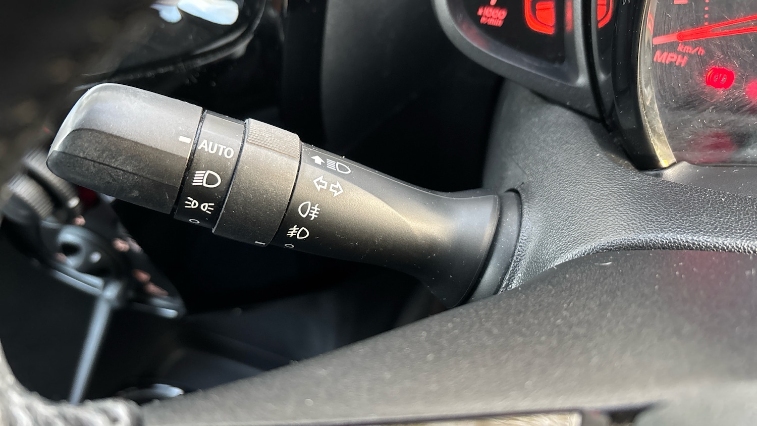 Used Peugeot 108 2017 for sale - 76835310: Photo 31