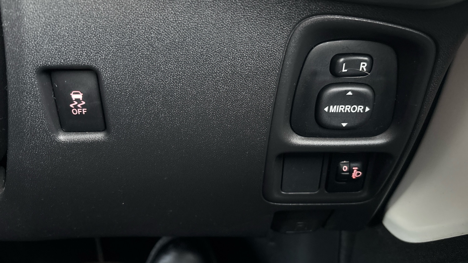 Used Peugeot 108 2017 for sale - 76835310: Photo 34