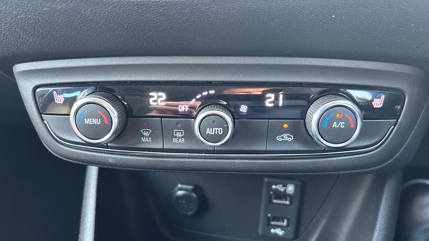 Used Vauxhall Crossland 2022 for sale - 77581941: Photo 30