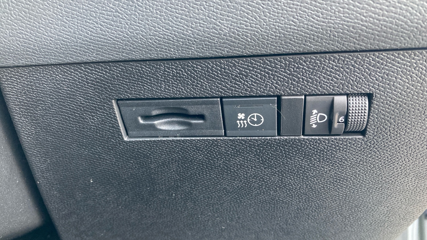 Used Vauxhall Astra 2024 for sale - 77781397: Photo 34