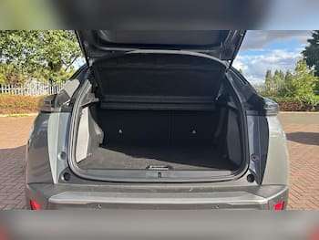 Used Peugeot 2008 2023 for sale - 79798530: Photo