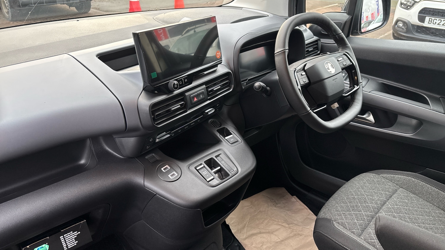 Used Vauxhall Combo Life 2025 for sale - 77196375: Photo 9