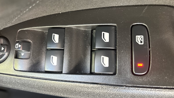 Used Vauxhall Crossland 2023 for sale - 76253880: Photo 39