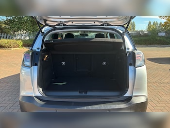 Used Vauxhall Crossland 2023 for sale - 76253880: Photo 4