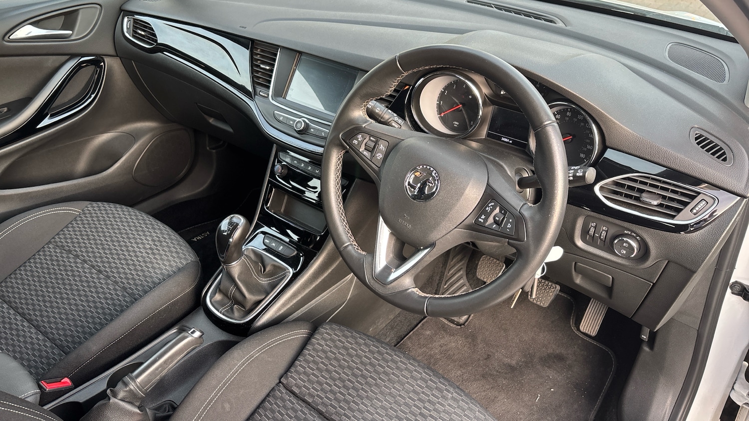 Used Vauxhall Astra 2019 for sale - 78080481: Photo 11