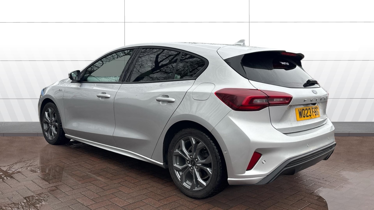 Used Ford Focus 2023 for sale - 77354227: Photo 2