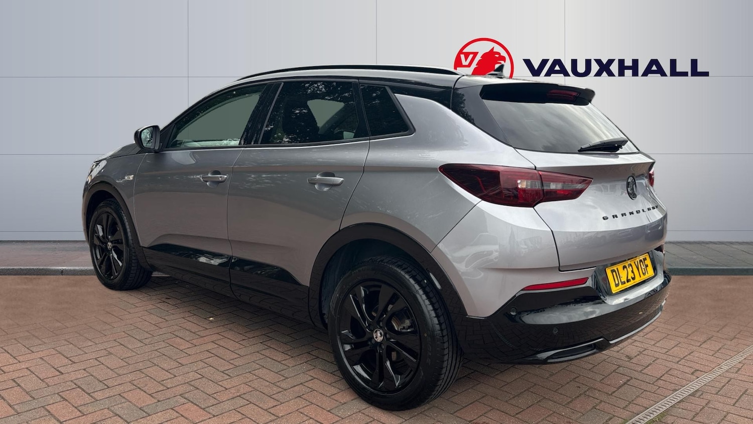 Used Vauxhall Grandland 2023 for sale - 76287898: Photo 2