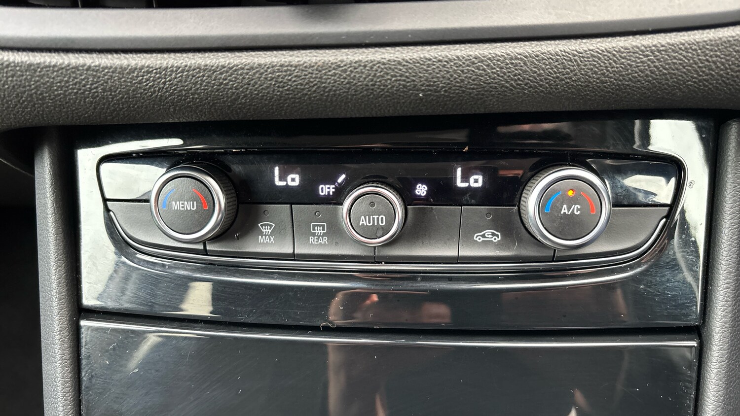 Used Vauxhall Grandland 2023 for sale - 76287898: Photo 29