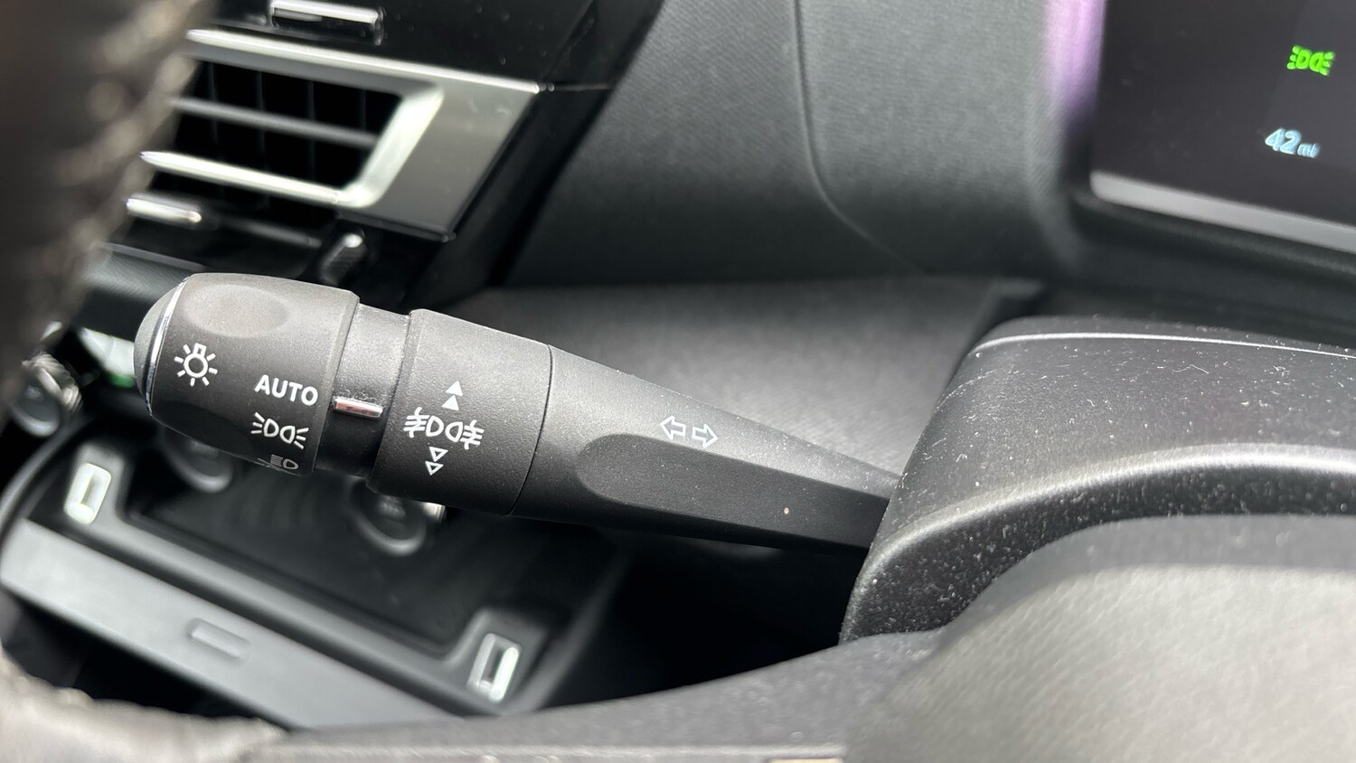 Used Citroen C4 2022 for sale - 76477792: Photo 34