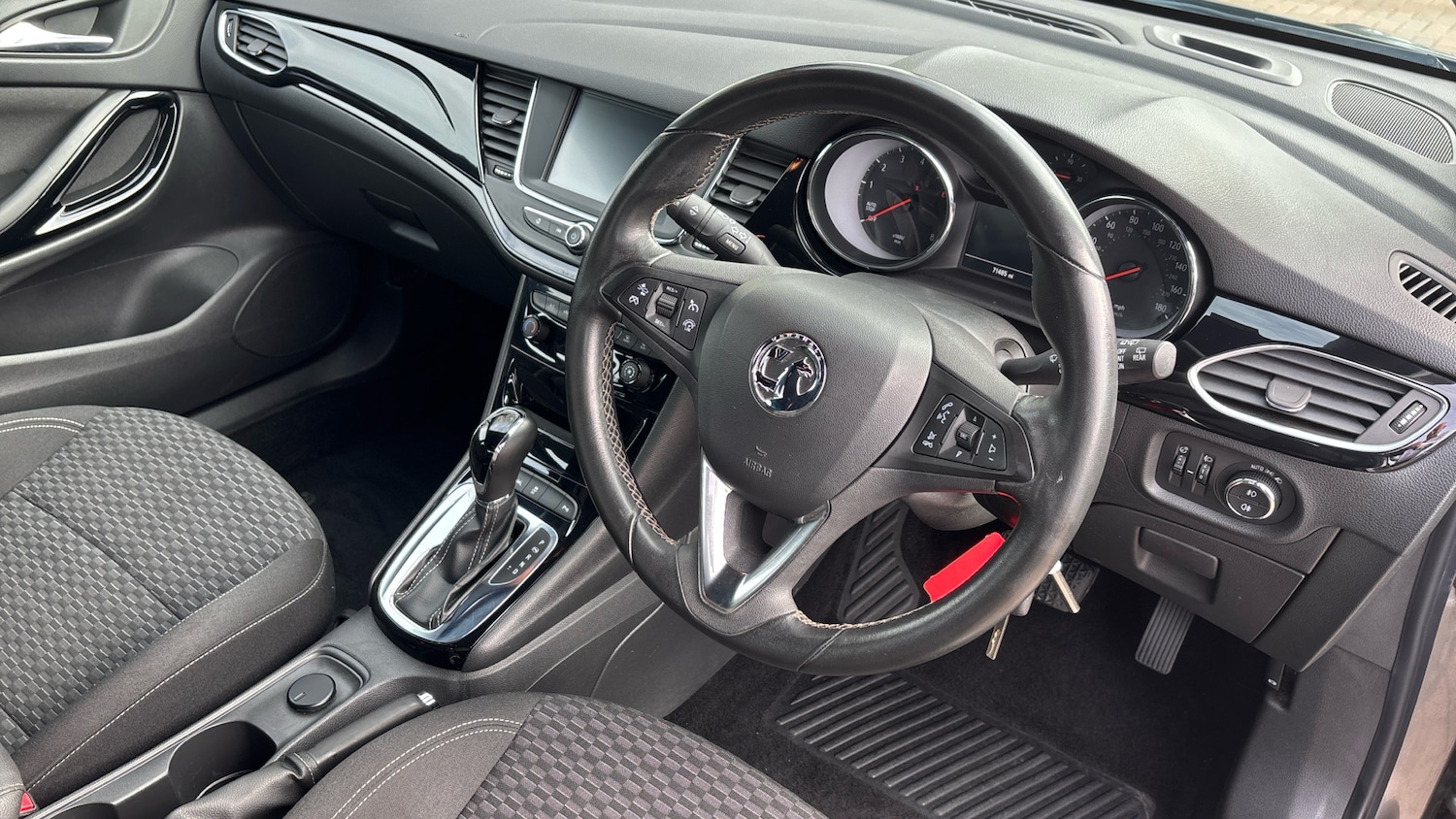 Used Vauxhall Astra 2017 for sale - 77746536: Photo 11