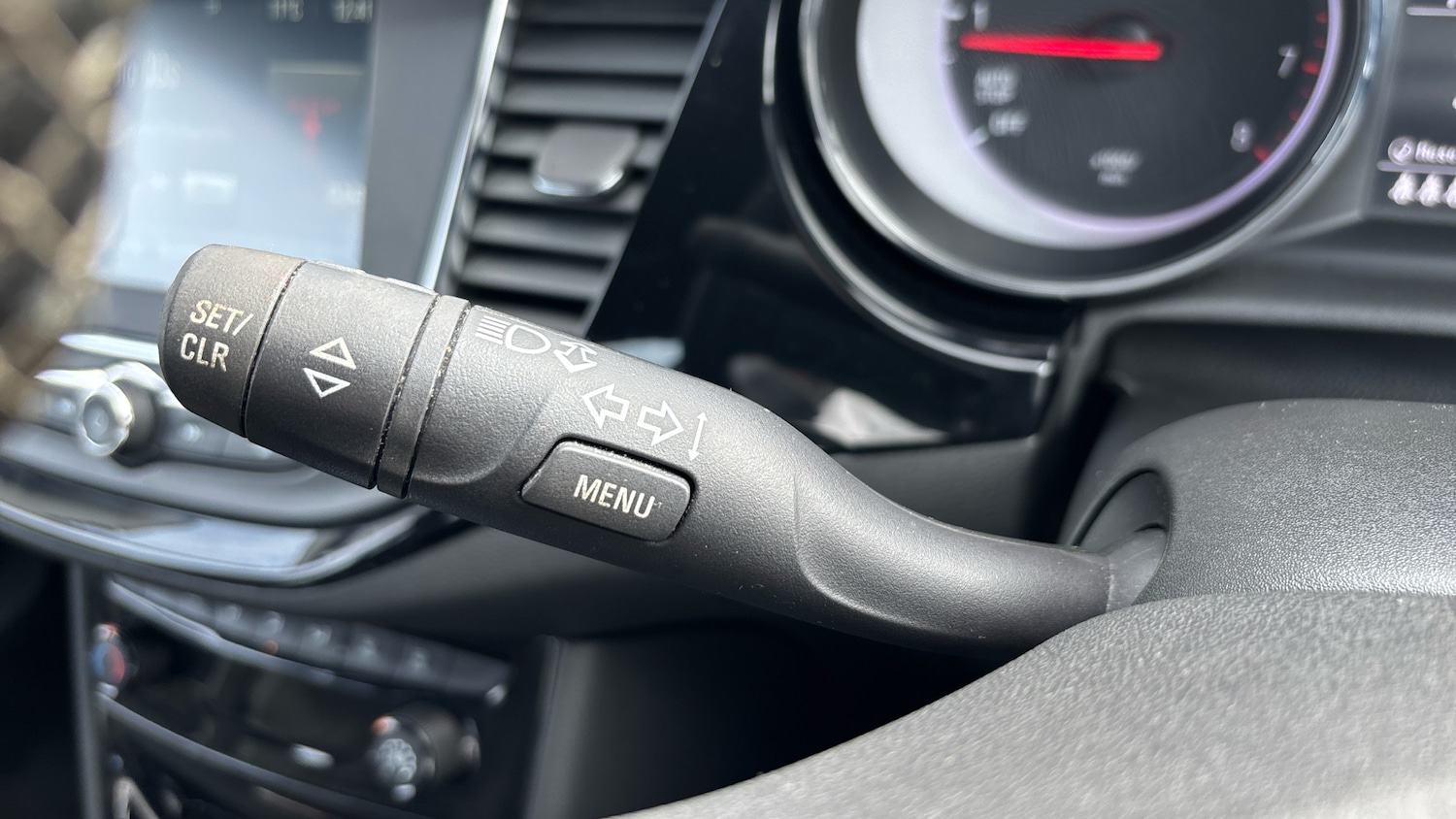 Used Vauxhall Astra 2017 for sale - 77746536: Photo 33