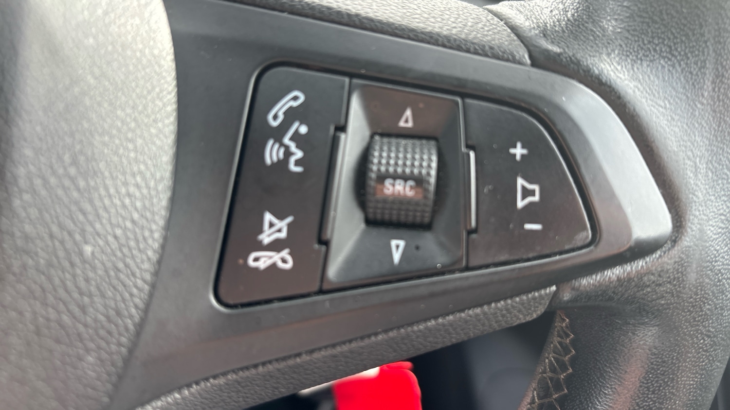 Used Vauxhall Astra 2017 for sale - 77746536: Photo 34