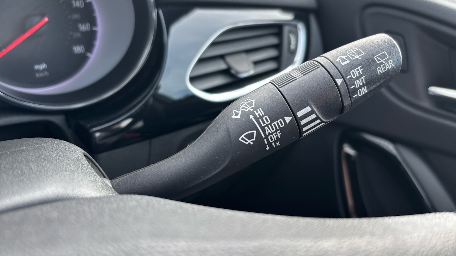 Used Vauxhall Astra 2017 for sale - 77746536: Photo 35