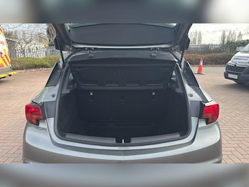 Used Vauxhall Astra 2017 for sale - 77746536: Photo