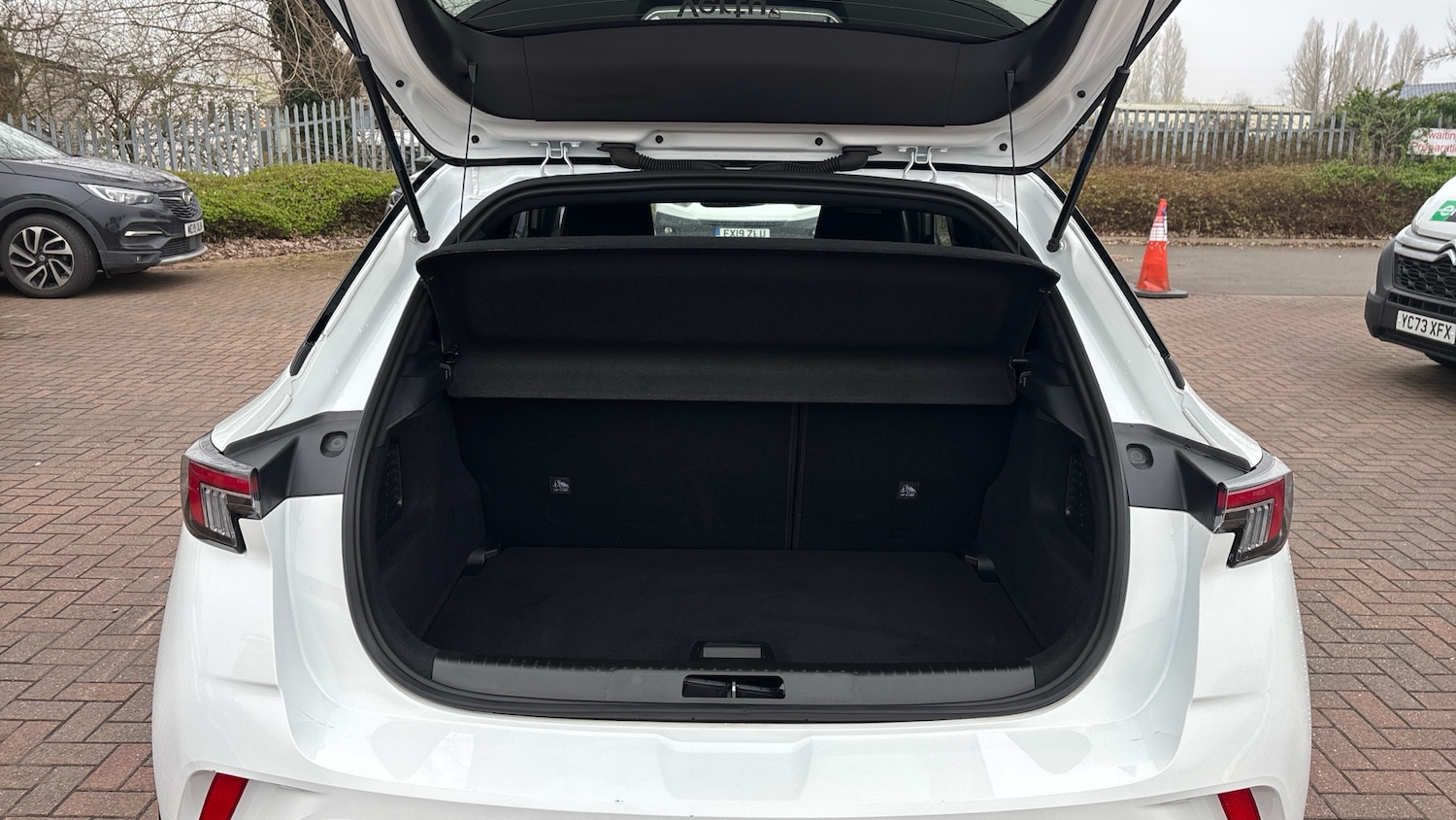 Used Vauxhall Mokka 2023 for sale - 77931572: Photo 4