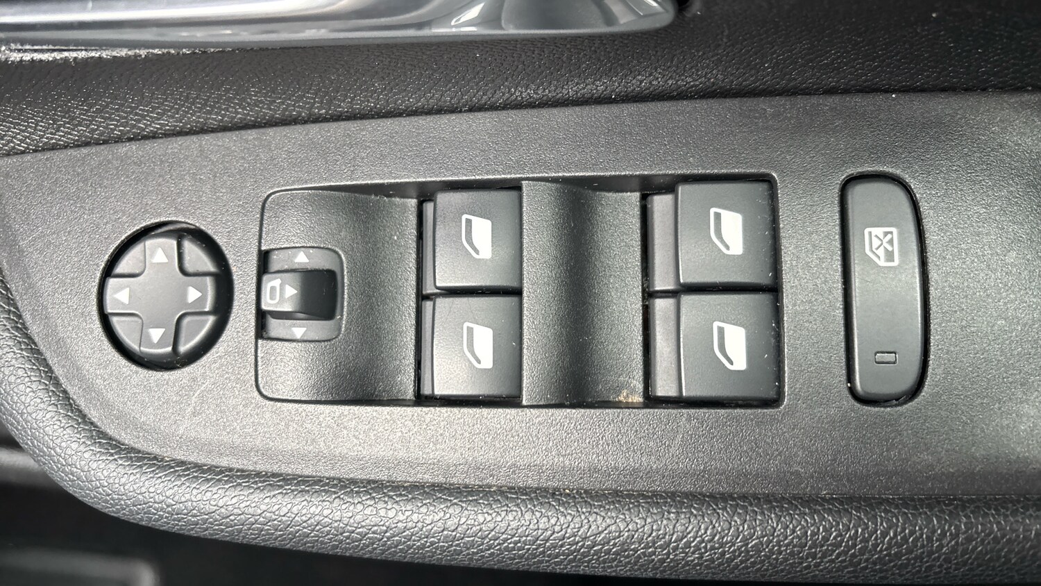 Used Vauxhall Mokka 2023 for sale - 77931572: Photo 44