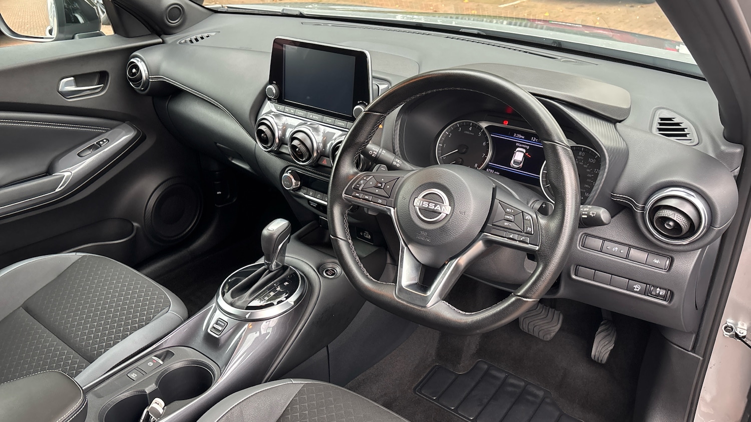 Used Nissan Juke 2022 for sale - 76311317: Photo 11