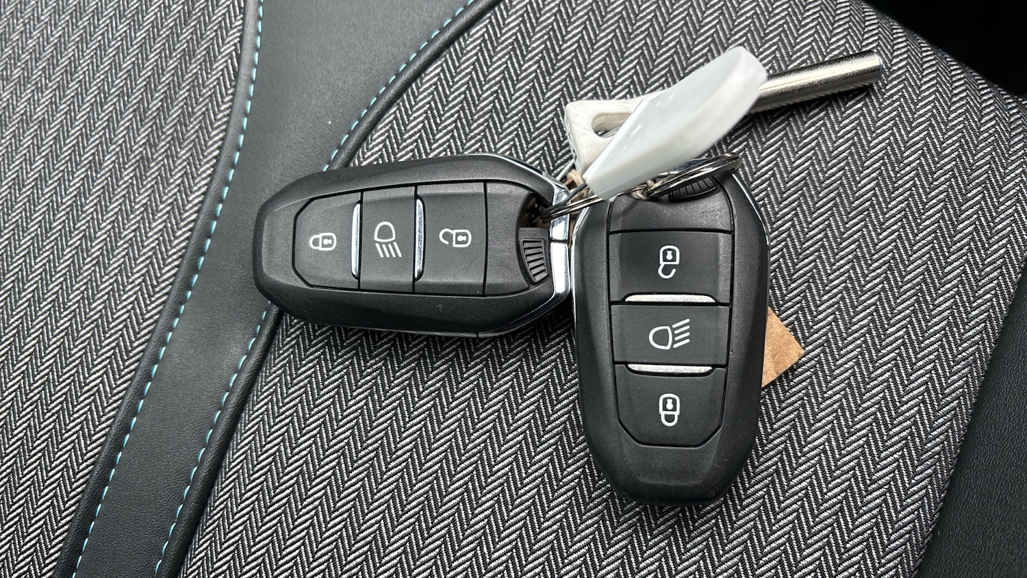 Used Peugeot 3008 2021 for sale - 77447033: Photo 20