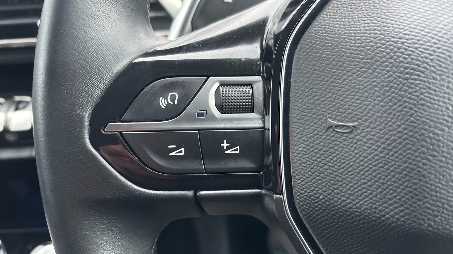 Used Peugeot 3008 2021 for sale - 77447033: Photo 34