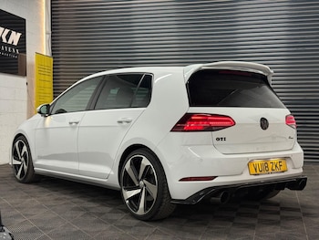 Used Volkswagen Golf 2018 for sale - 75539665: Photo