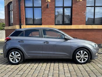 Used Hyundai i20 2016 for sale - 79750175: Photo