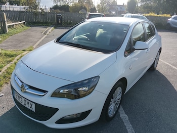 Used Vauxhall Astra 2013 for sale - 76238496: Photo 3