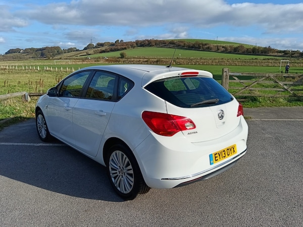 Used Vauxhall Astra 2013 for sale - 76238496: Photo 5