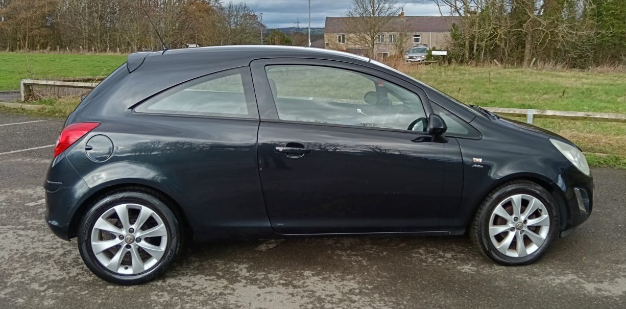 Used Vauxhall Corsa 2012 for sale - 77696868: Photo 8