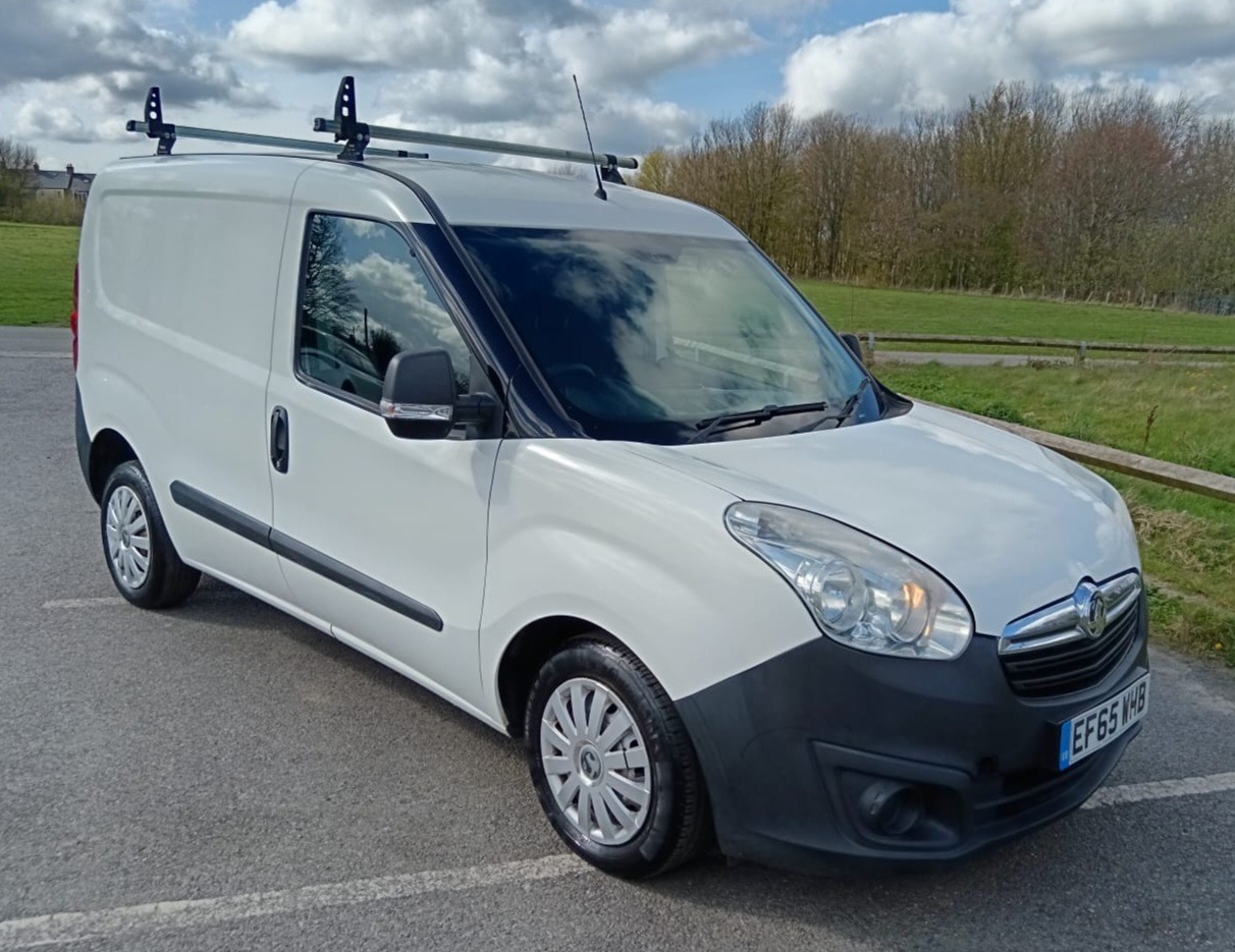 Used Vauxhall Combo 2015 for sale - 78202558: Photo 1