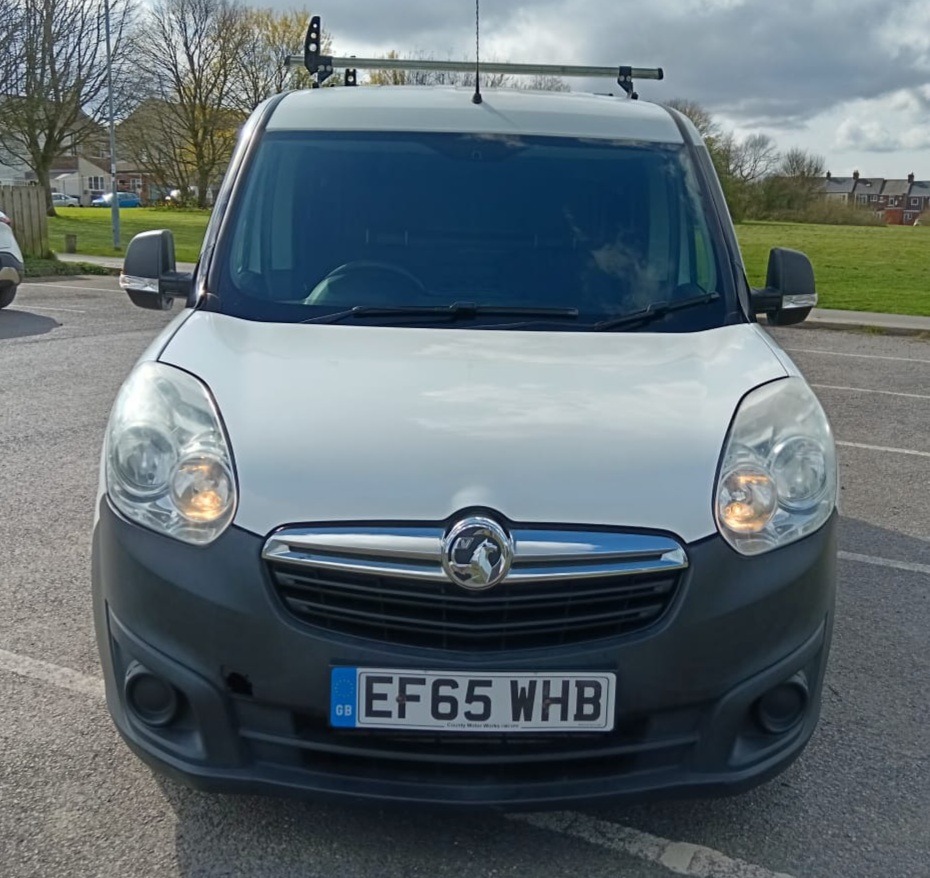Used Vauxhall Combo 2015 for sale - 78202558: Photo 2