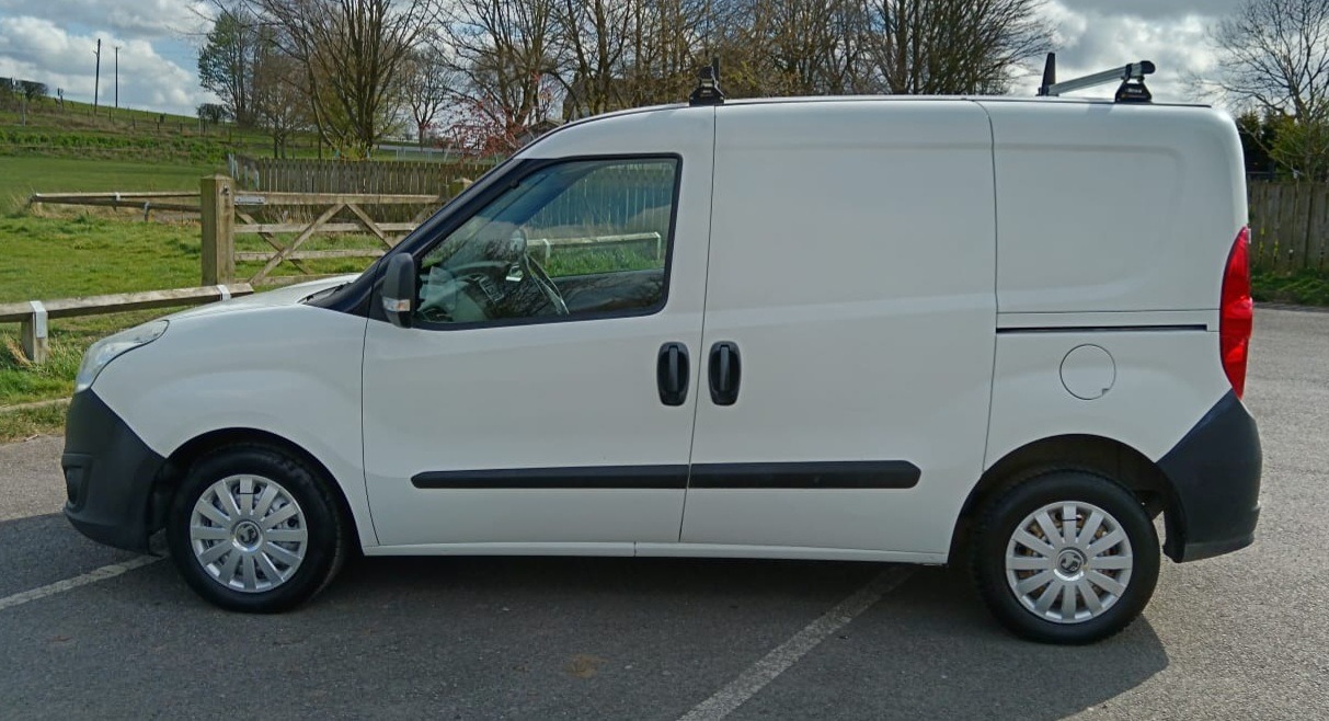 Used Vauxhall Combo 2015 for sale - 78202558: Photo 4