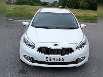 Used Kia Ceed 2014 for sale - 77675624: Photo