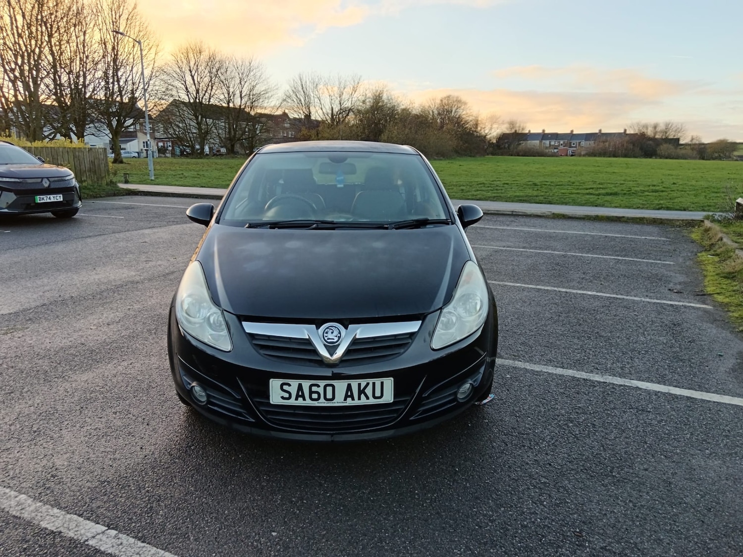 Used Vauxhall Corsa 2010 for sale - 76927735: Photo 2