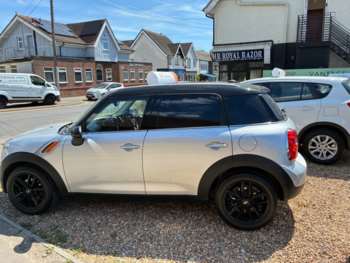 2011 (61) - COOPER 5-Door