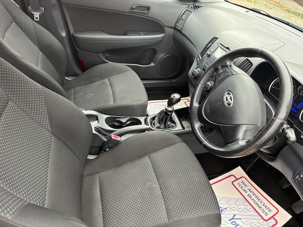 Used Hyundai i30 2011 for sale - 75637292: Photo 13