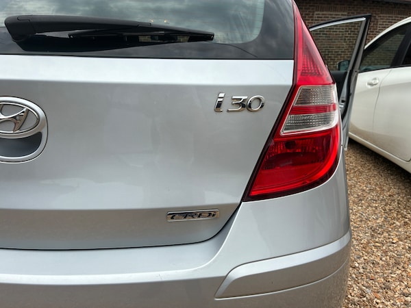Used Hyundai i30 2011 for sale - 75637292: Photo 6