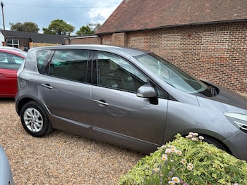 Used Renault Scenic 2012 for sale - 78599111: Photo