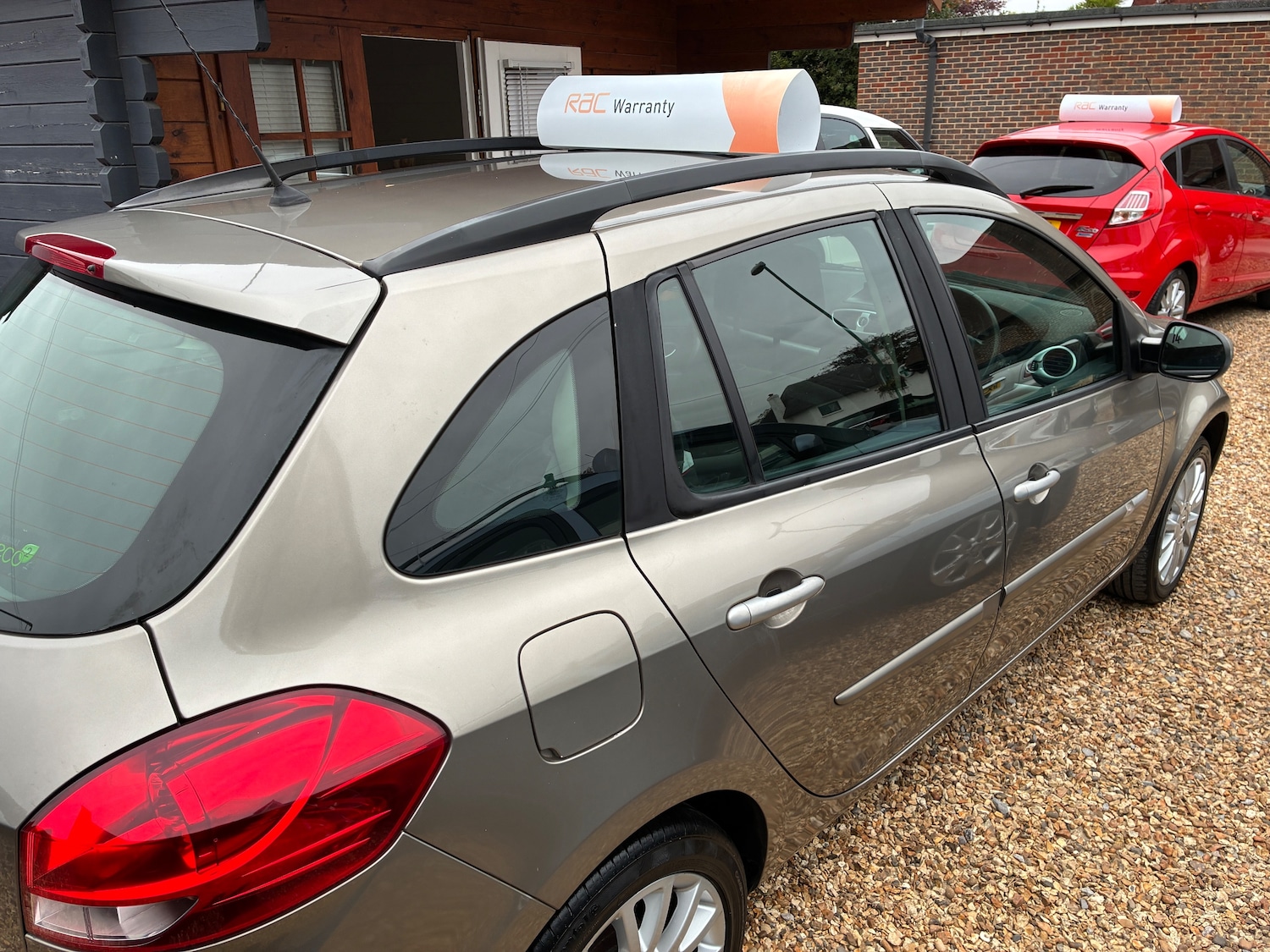Used Renault Clio 2010 for sale - 76382789: Photo 6