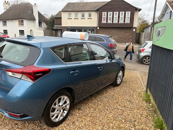 Used Toyota Auris 2017 for sale - 77013962: Photo