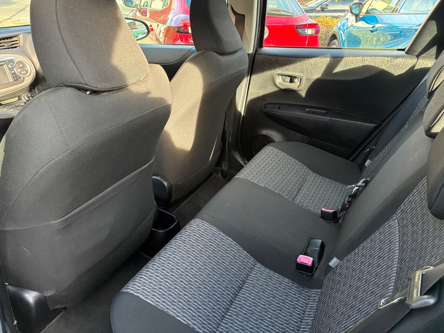 Used Toyota Yaris 2014 for sale - 77316108: Photo 9