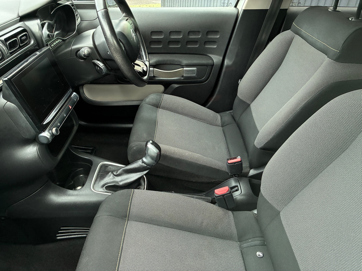 Used Citroen C3 2017 for sale - 77316110: Photo 8