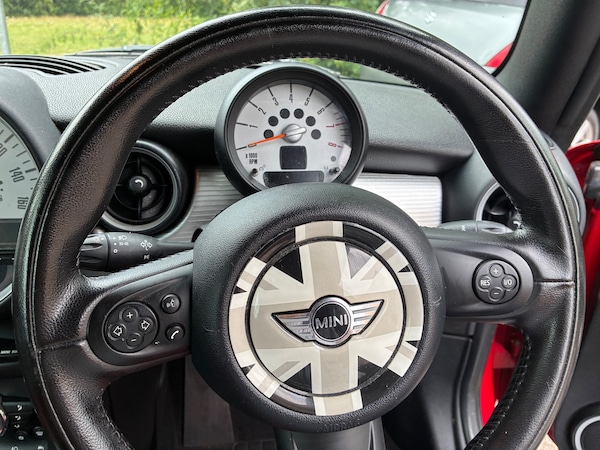 Used MINI Cooper 2010 for sale - 75468442: Photo 16