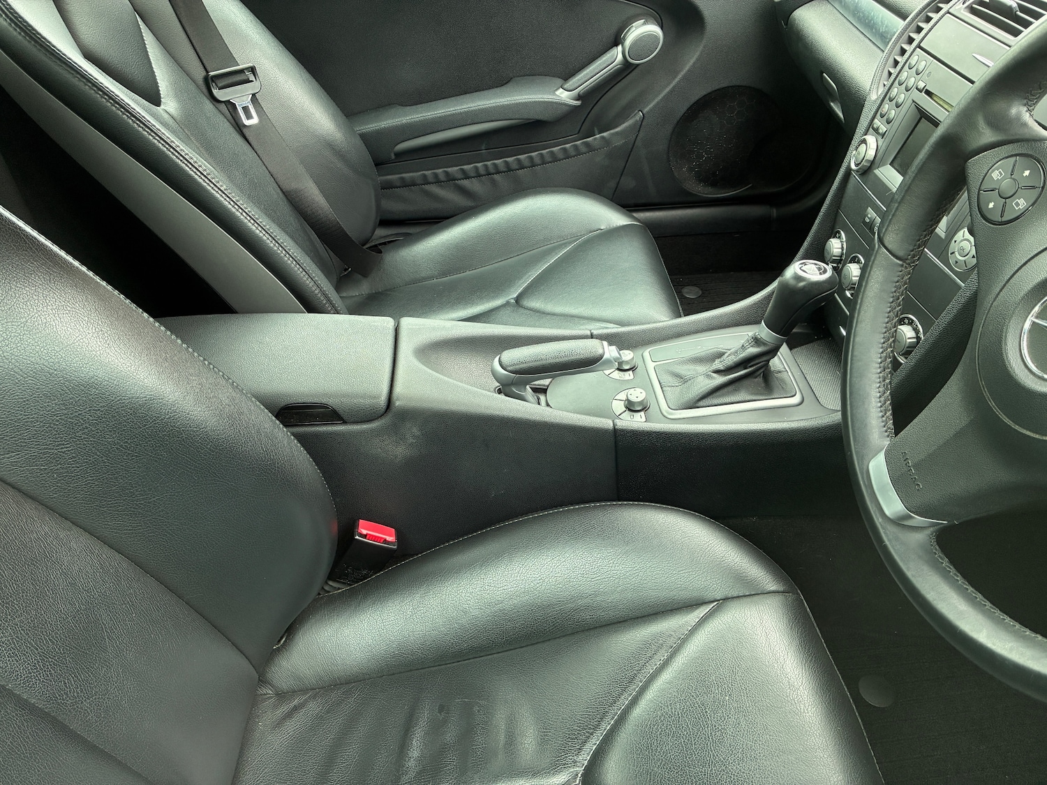 Used Mercedes-Benz SLK 2009 for sale - 77688185: Photo 5