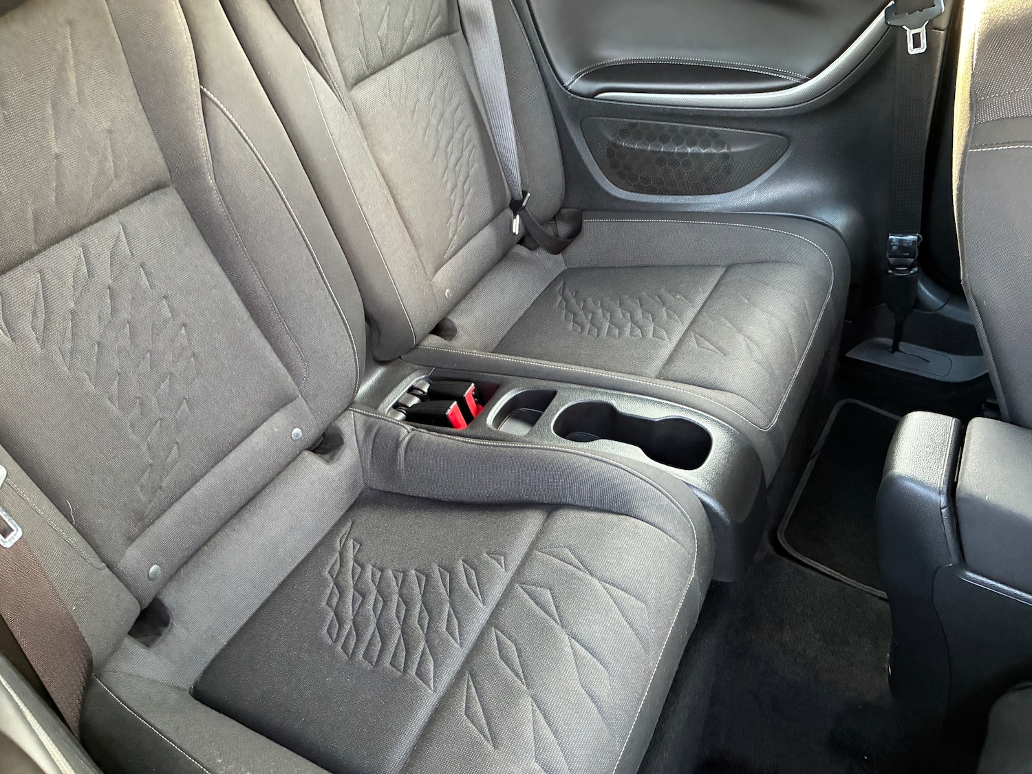 Used Vauxhall Cascada 2014 for sale - 77033570: Photo 7