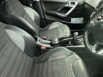 Used Peugeot 2008 2013 for sale - 77316107: Photo